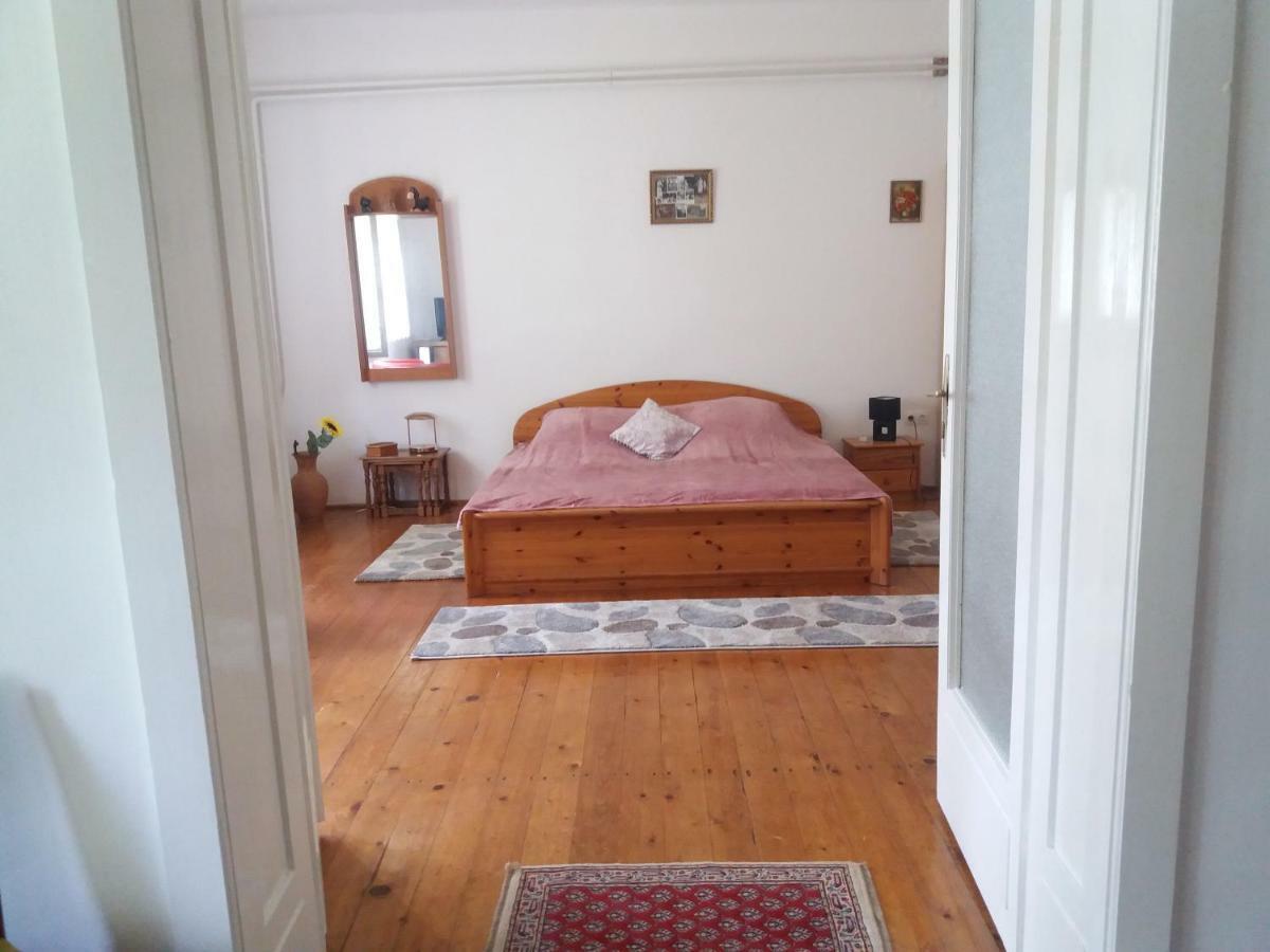 Villa Hársfák Mezokovacshaza Exterior foto